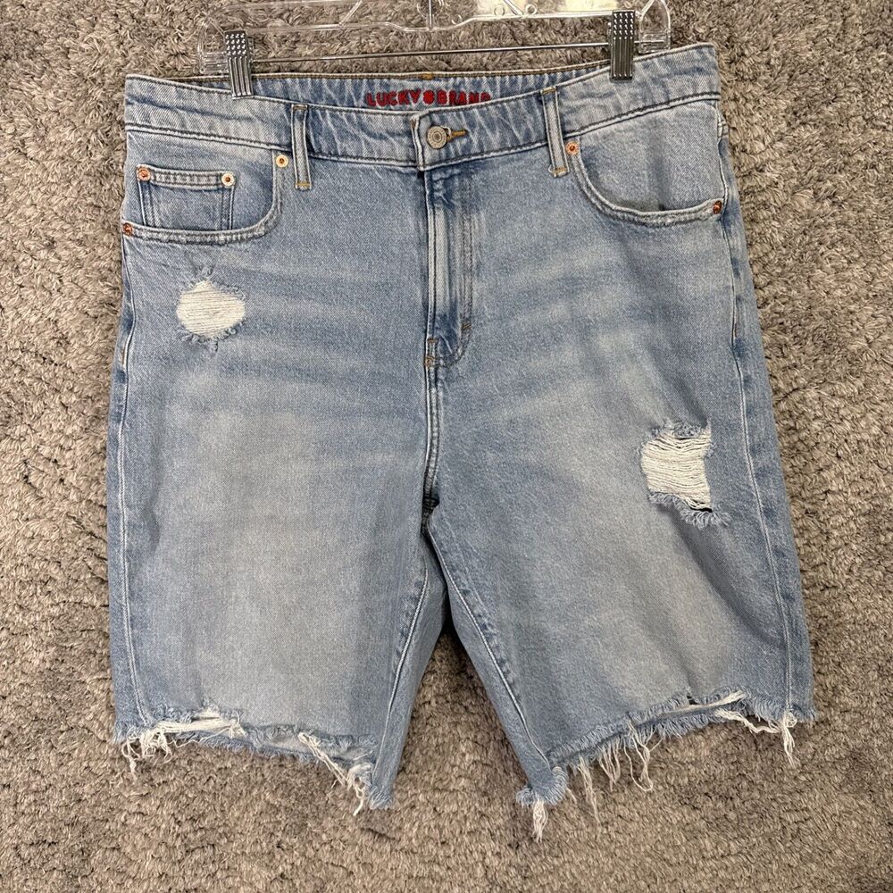 Lucky Brand Women’s Cut Off Bermuda Shorts Size 14/ 32 Distressed Light Wash